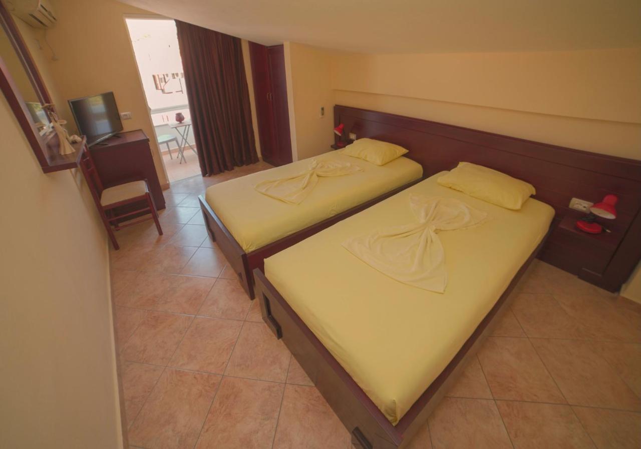 Hotel Serxho Саранда Екстер'єр фото